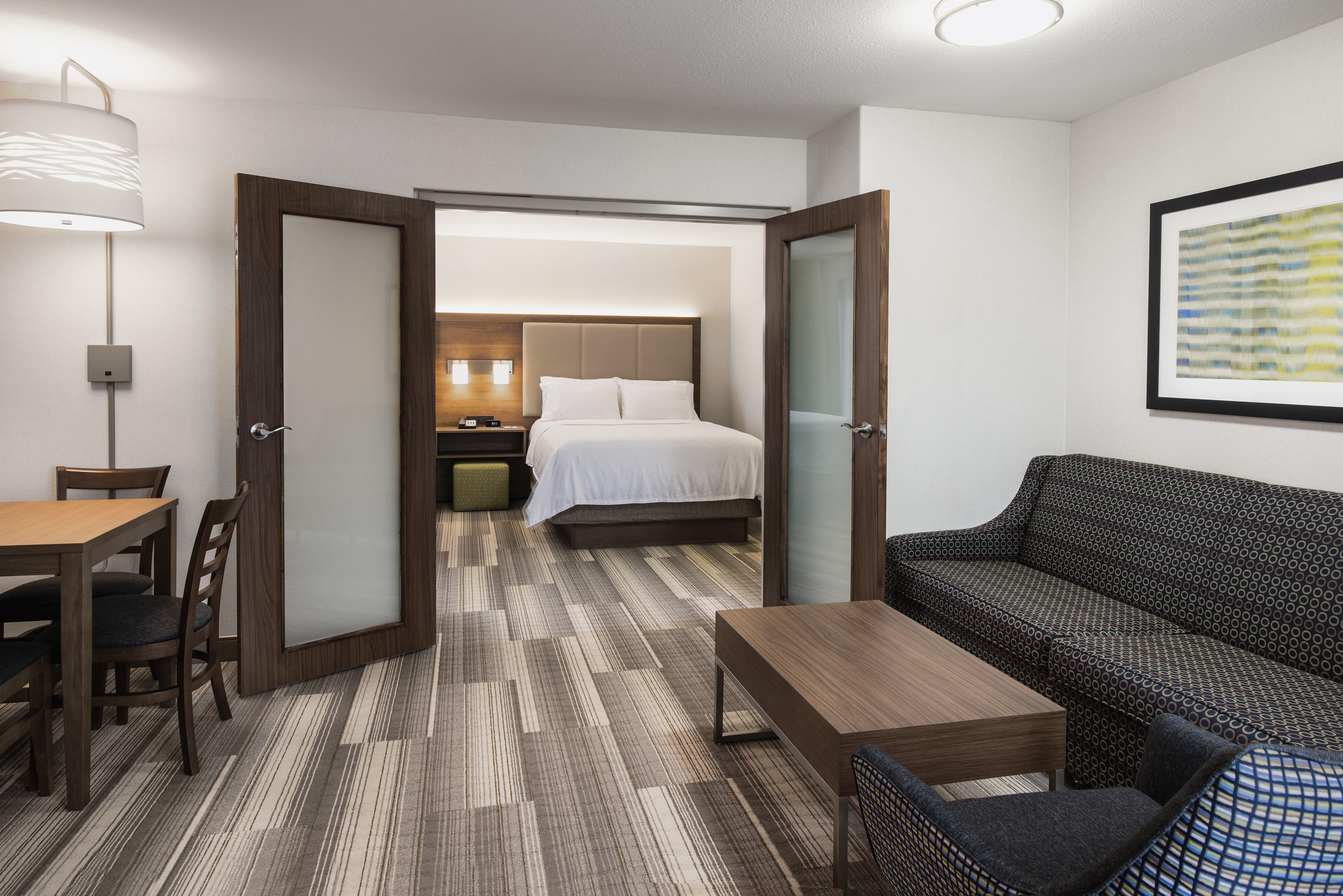 Holiday Inn Express Hotel & Suites Saskatoon By Ihg Exterior foto
