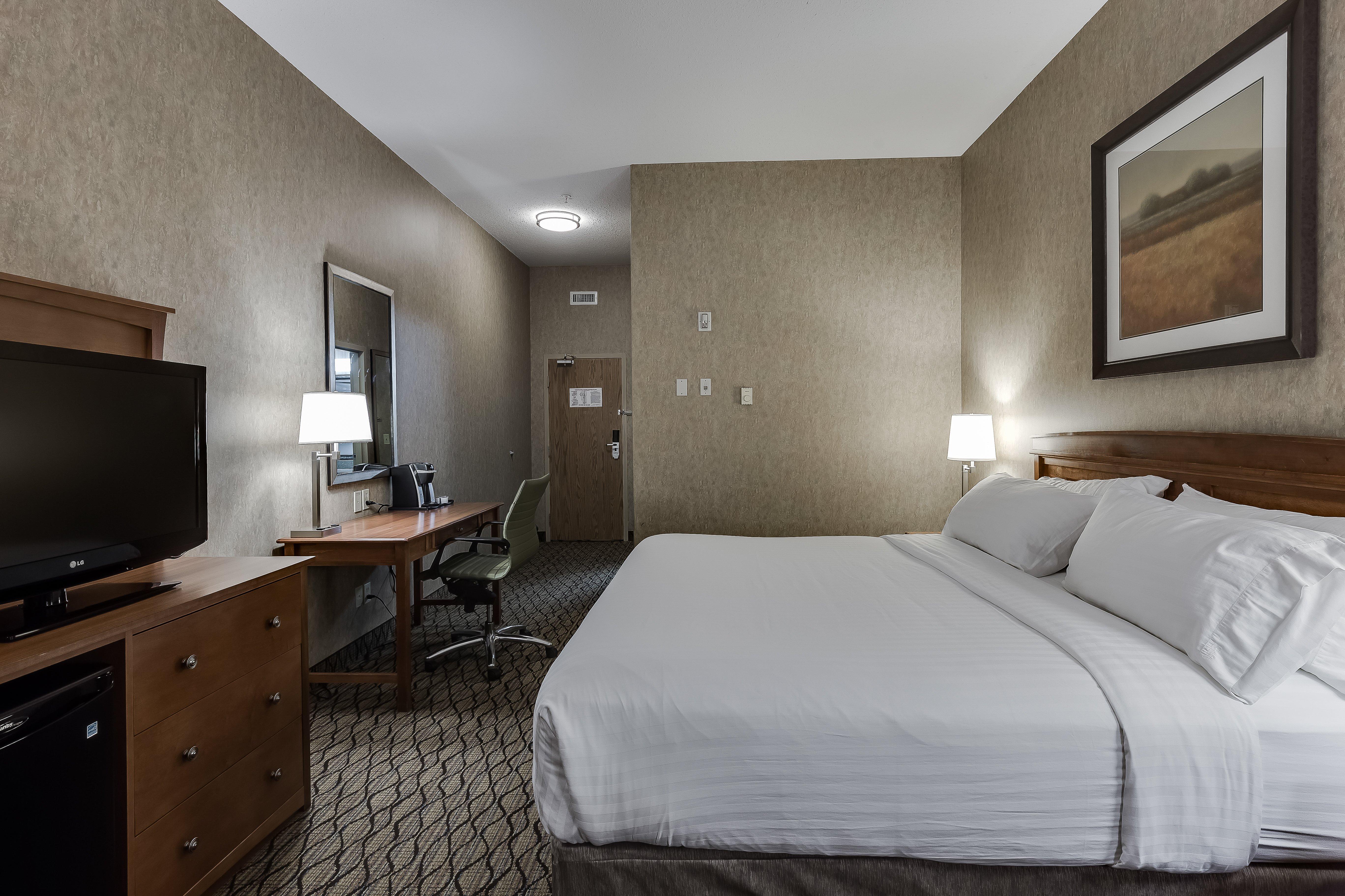 Holiday Inn Express Hotel & Suites Saskatoon By Ihg Exterior foto