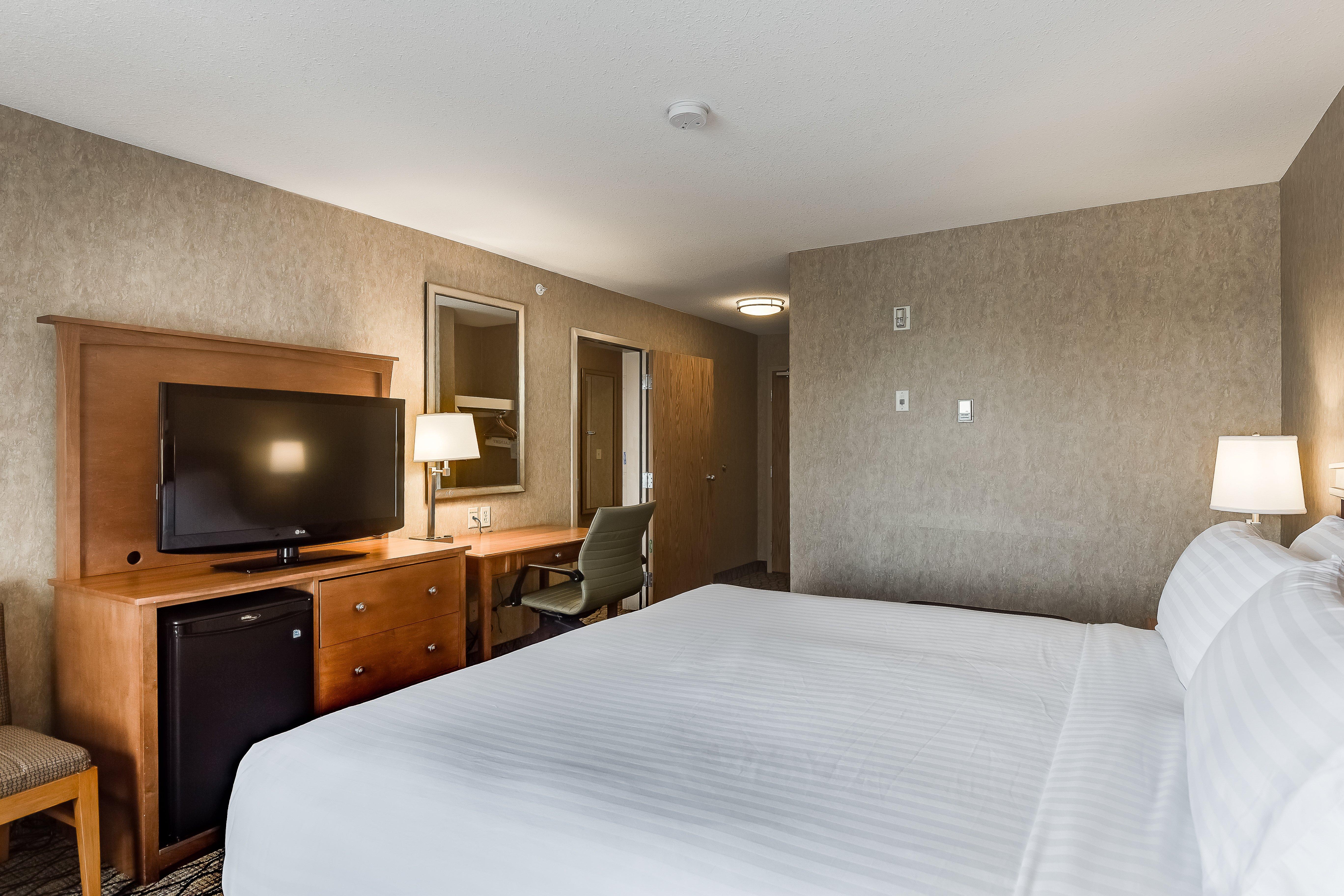 Holiday Inn Express Hotel & Suites Saskatoon By Ihg Exterior foto
