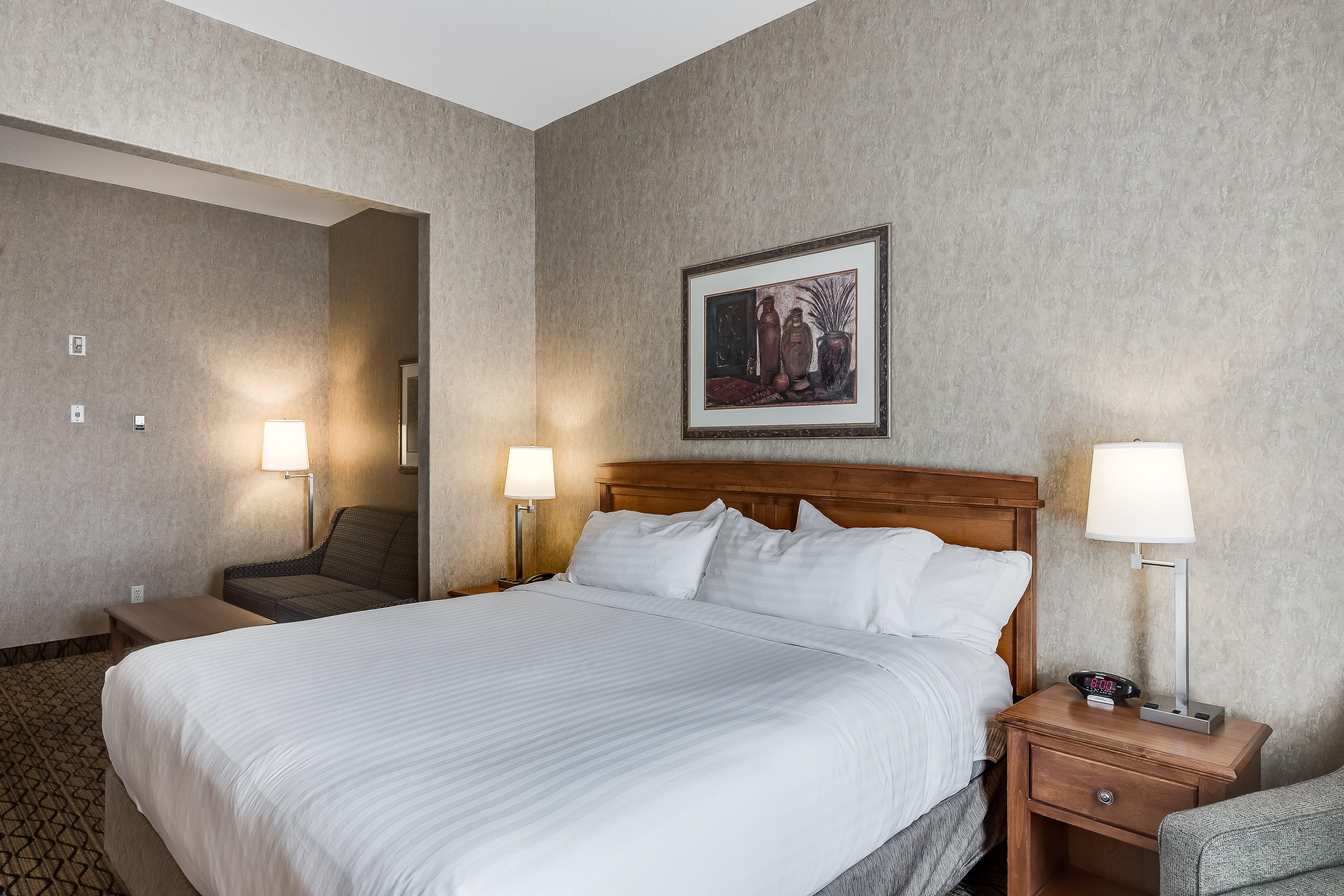 Holiday Inn Express Hotel & Suites Saskatoon By Ihg Exterior foto