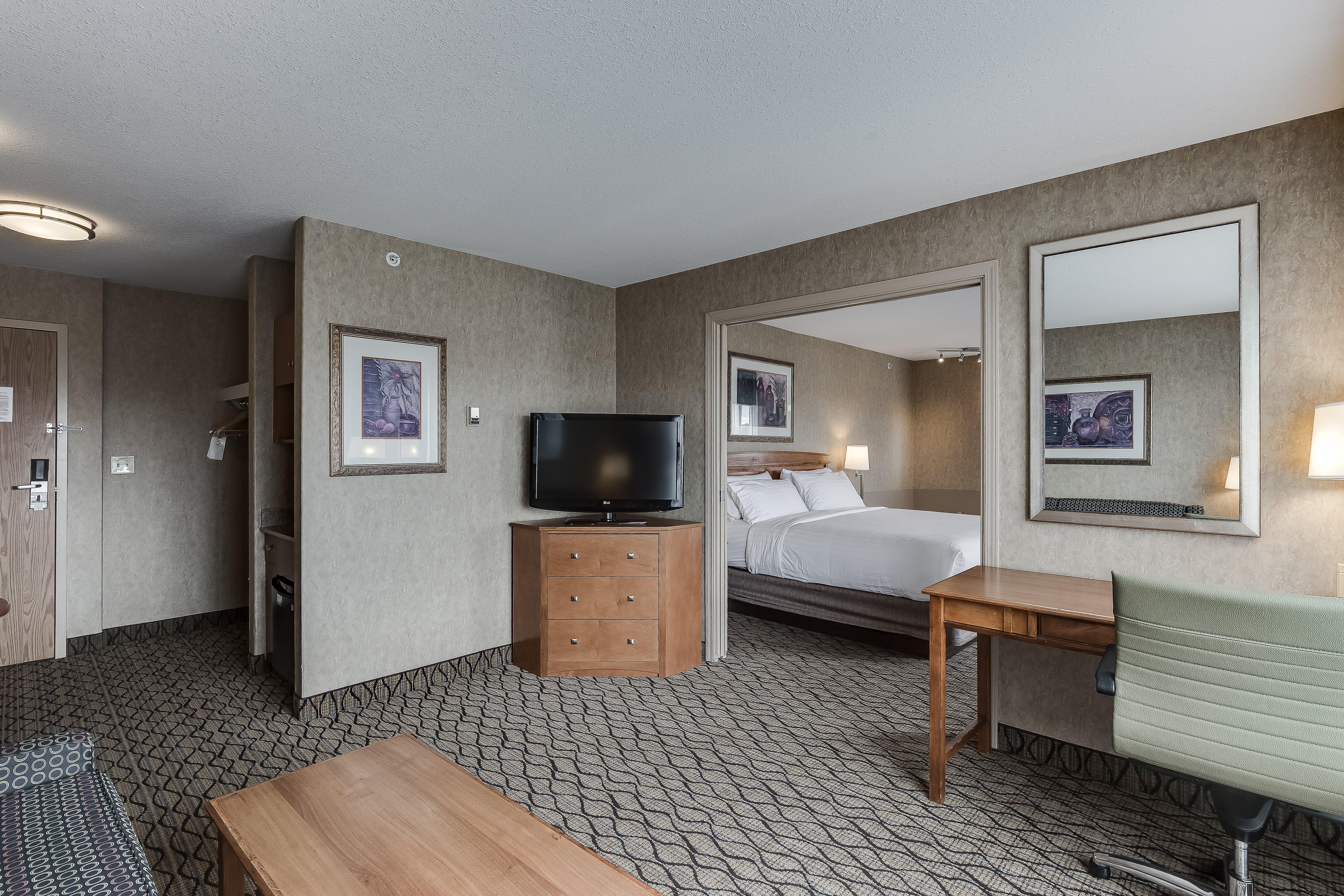 Holiday Inn Express Hotel & Suites Saskatoon By Ihg Exterior foto